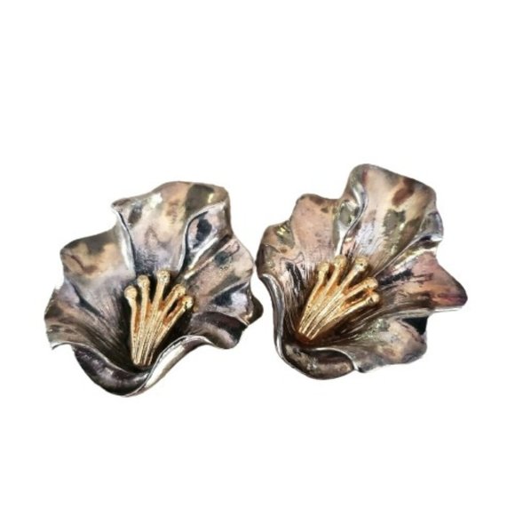 Mimi di N Flower Clip On Earrings 1989 - Picture 1 of 12